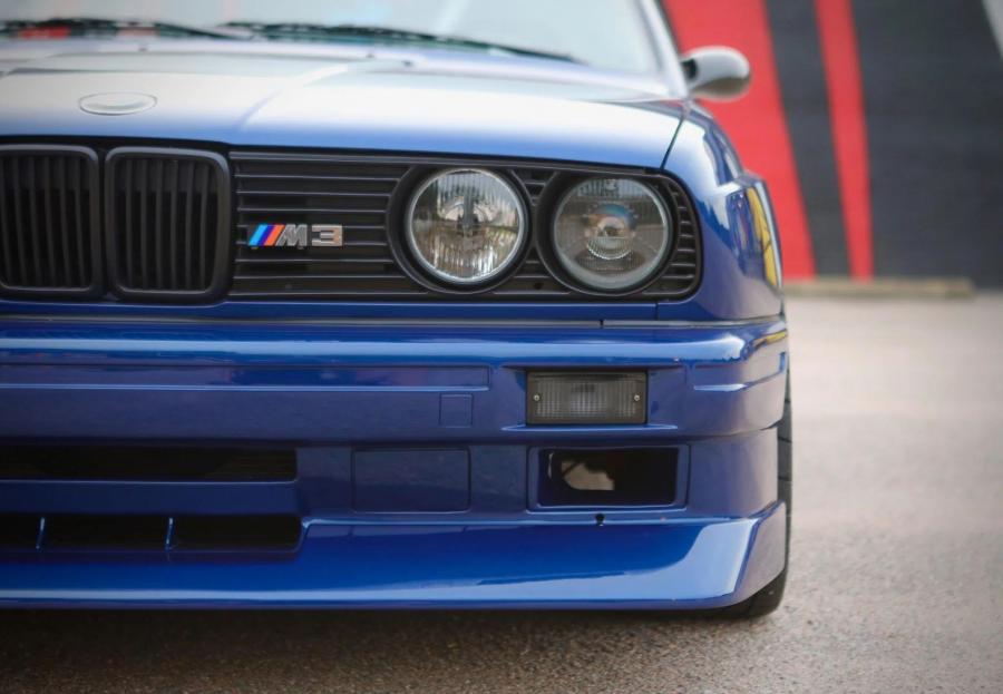 Детали экстерьера BMW M3 Coupe (E30) 1988 года  (фото 18 из 118)